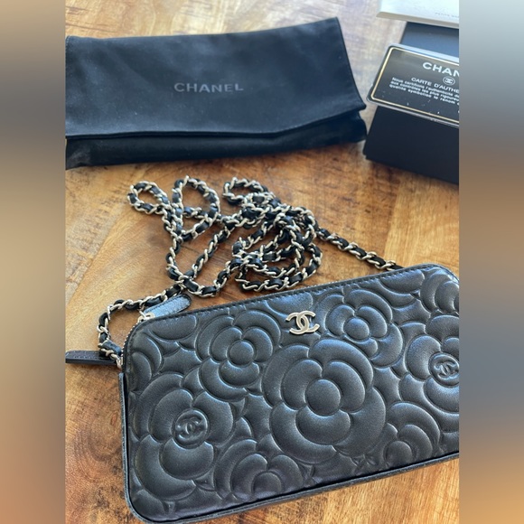 Chanel double zip wallet on chain - Picture 2 of 10